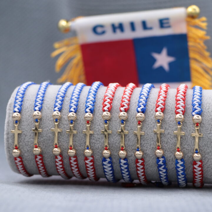 Brazalete chile con herraje cruz balín oro laminado 18k