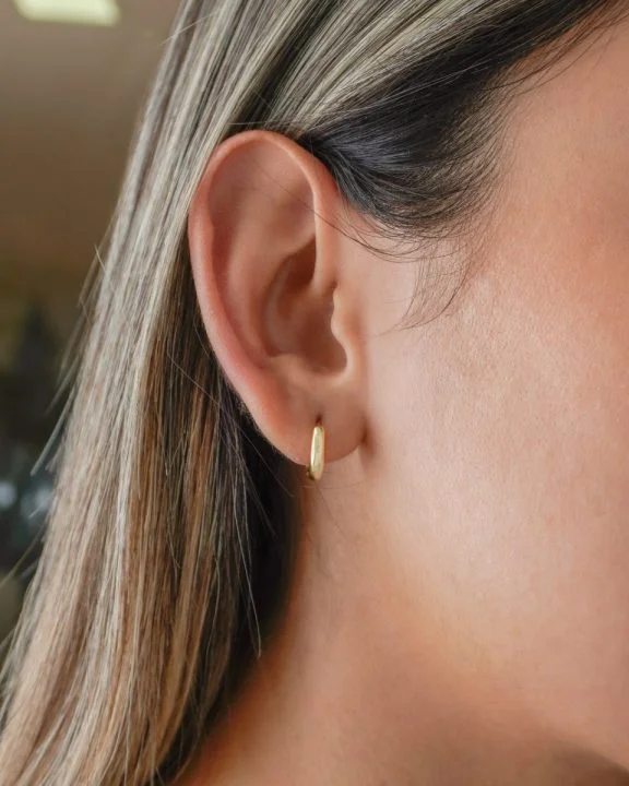 Arete Candonga lisa Clic Oro Laminado 18K