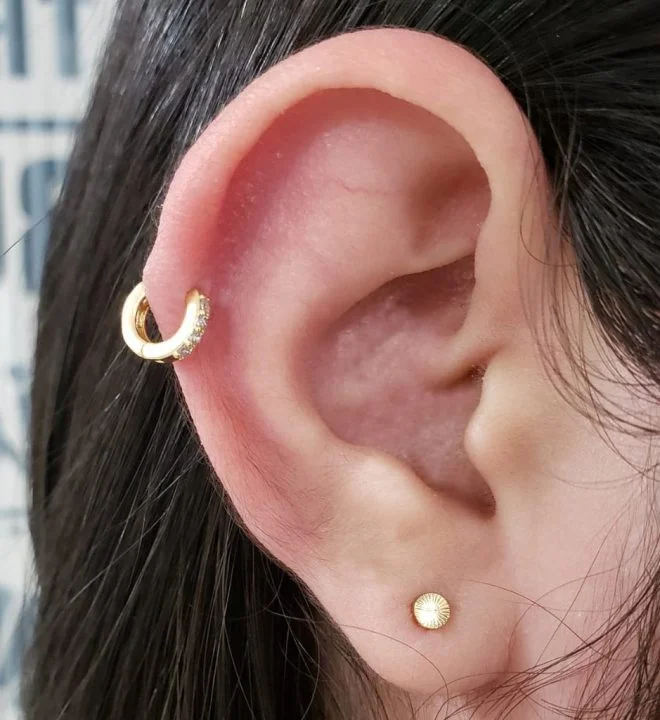 Arete candonga mini circonias oro aminado 18k - Imagen 2
