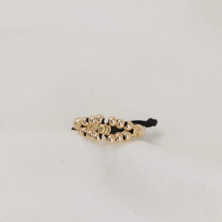 Anillo triangular balín italiano oro laminado 18k