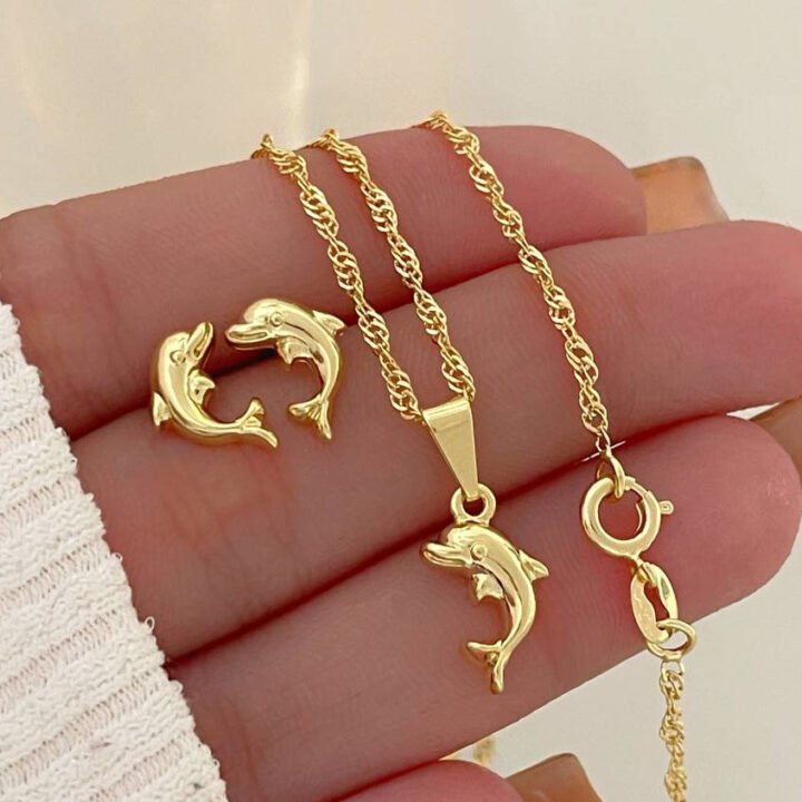 Aros delfin oro laminado 18k
