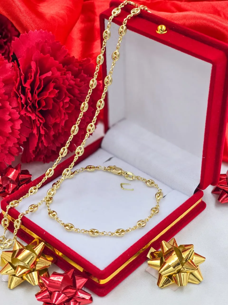 Conjunto Cadena y Pulsera Tejido Gucci Oro Laminado 18k