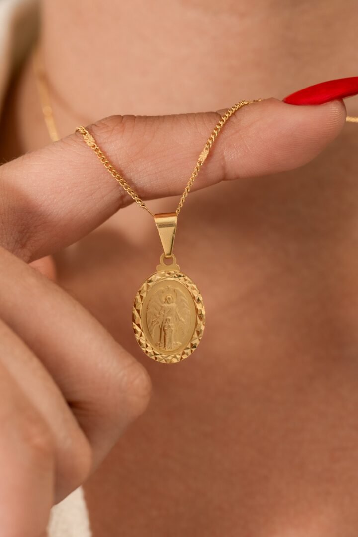 Colgante Ángel de la Guarda Oro Laminado 18k