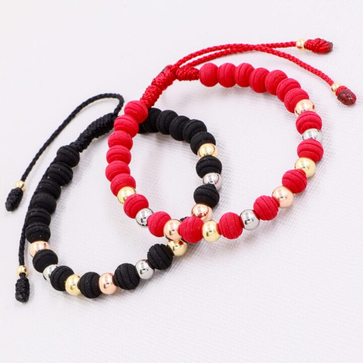 Brazalete rojo tres oros balín oro laminado 18k