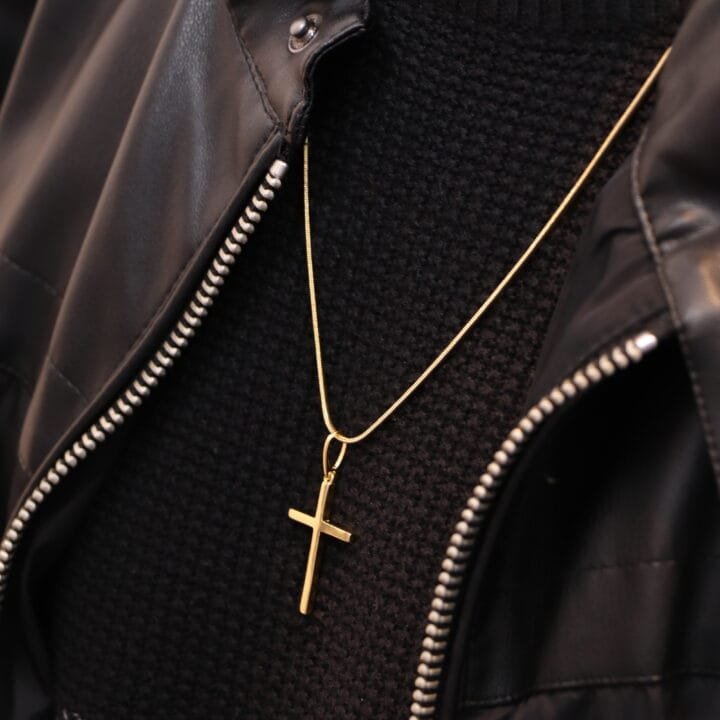 Colgante Cruz lisa Mediana Oro Laminado 18k