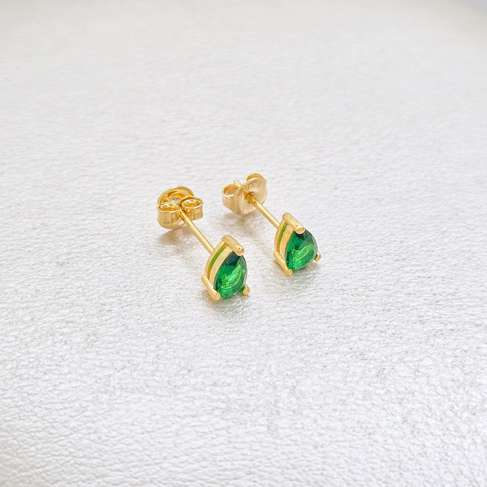 Arete Gota Only Oro Laminado 18k