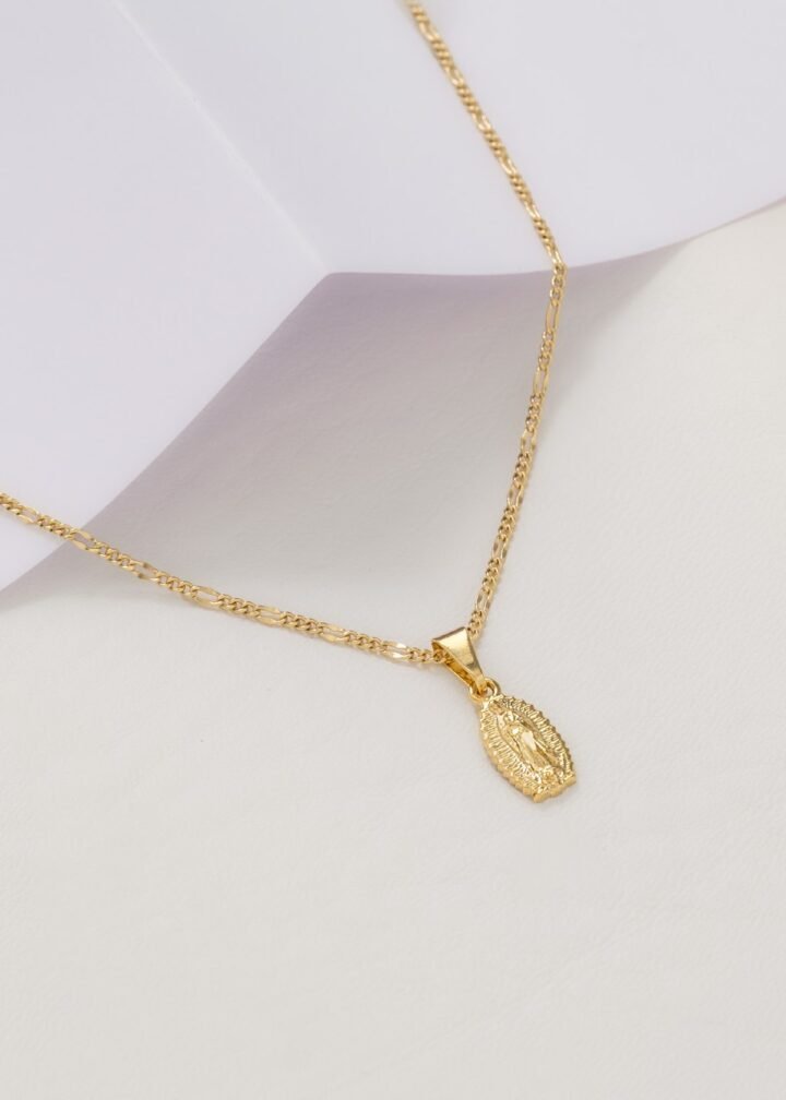 Colgante Guadalupe Finita Oro Laminado 18k
