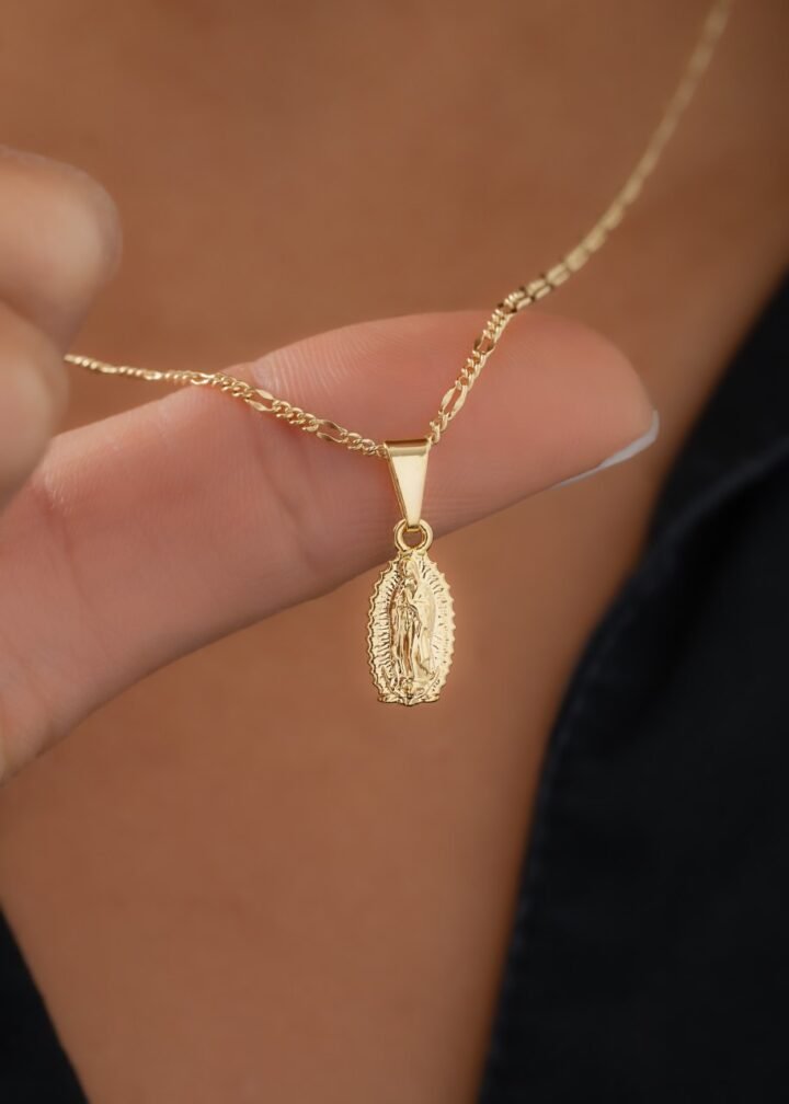 Colgante Guadalupe Finita Oro Laminado 18k