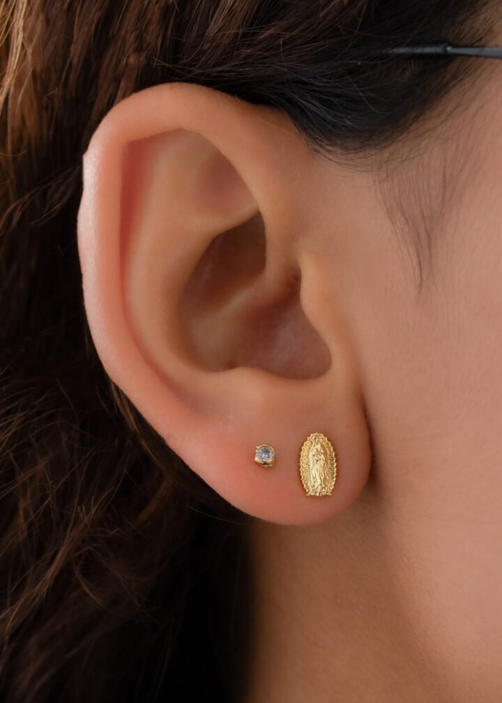 Arete Guadalupe Finita Oro Laminado 18k