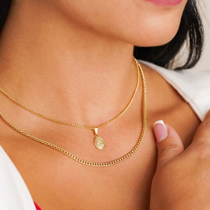 Colgante Virgen del Carmen Oro Laminado 18k