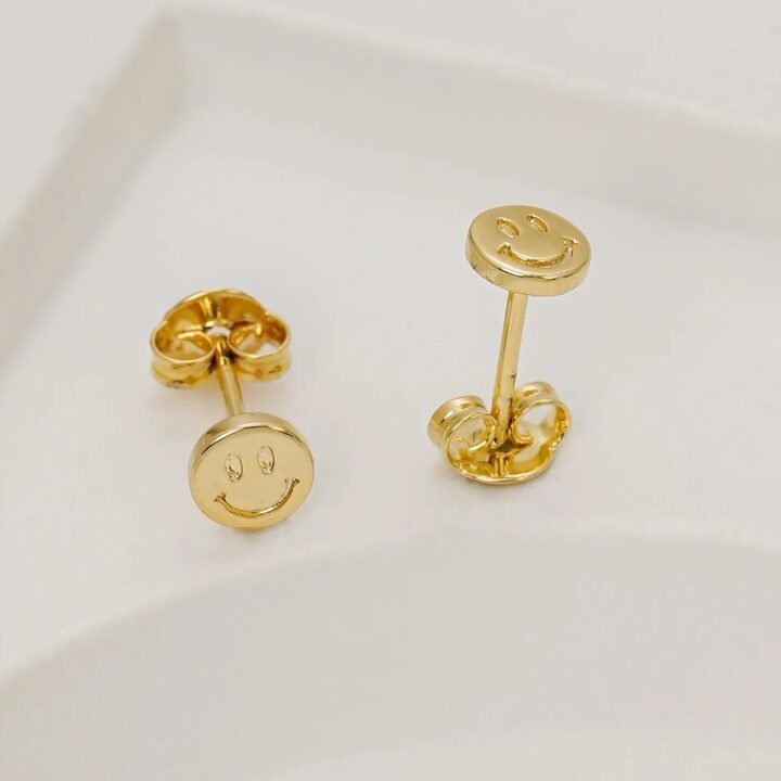 Aretes Smile Oro Laminado 18k