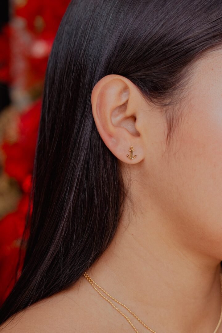 Arete Ancla de Mar Oro Laminado 18k