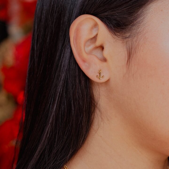 Arete Ancla de Mar Oro Laminado 18k